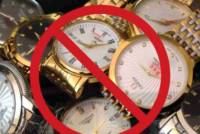 Tạm giữ hơn 400 chiếc đồng hồ có dấu hiệu giả mạo nhãn hiệu